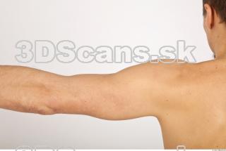 Photo reference of arm 0002